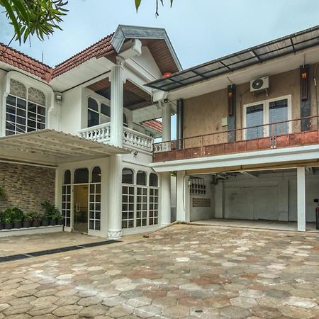 Reddoorz Plus Near Akademi Kepolisian Semarang 3 Exterior foto